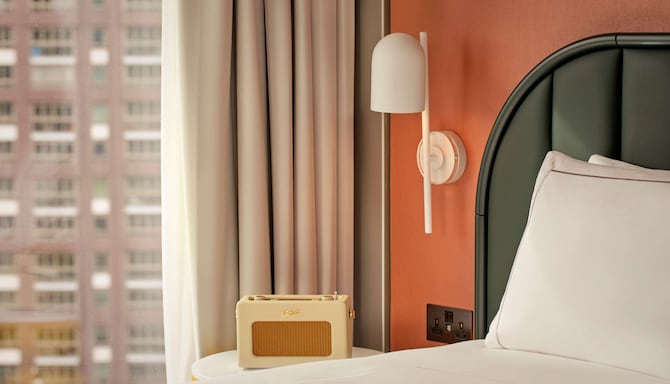 art'otel London Battersea Power Station - غرفة ضيوف