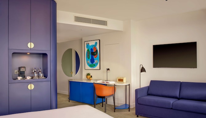 art'otel London Battersea Power Station - جناح