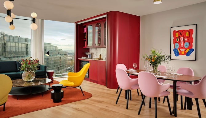 art'otel London Battersea Power Station - جناح