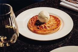 art’otel London Hoxton - Solaya - Dessert