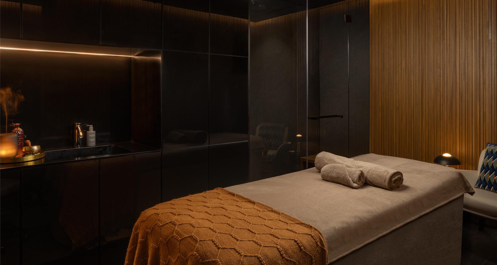 art’otel London Hoxton - Spa treatment