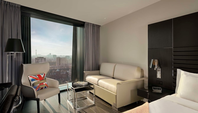 art’otel London Hoxton - Suite