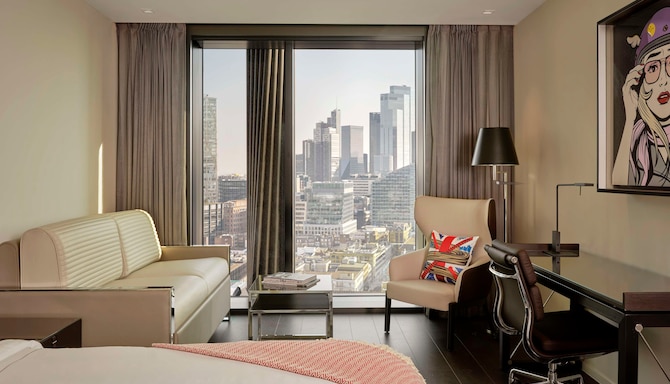 art’otel London Hoxton - Suite