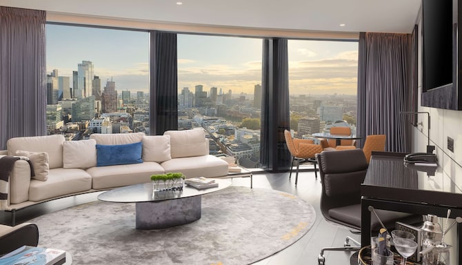 art’otel London Hoxton - Skyline View Suite