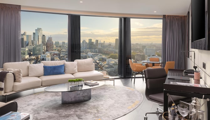 art’otel London Hoxton - Suite