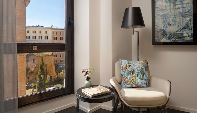 art’otel Rome Piazza Sallustio - Bedroom detail