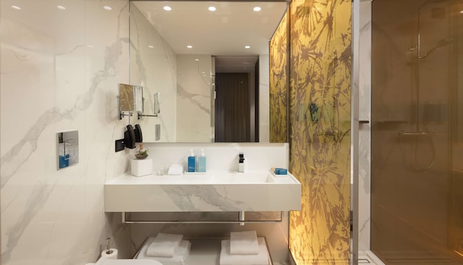 art’otel Rome Via Veneto - Salle de bain de la chambre