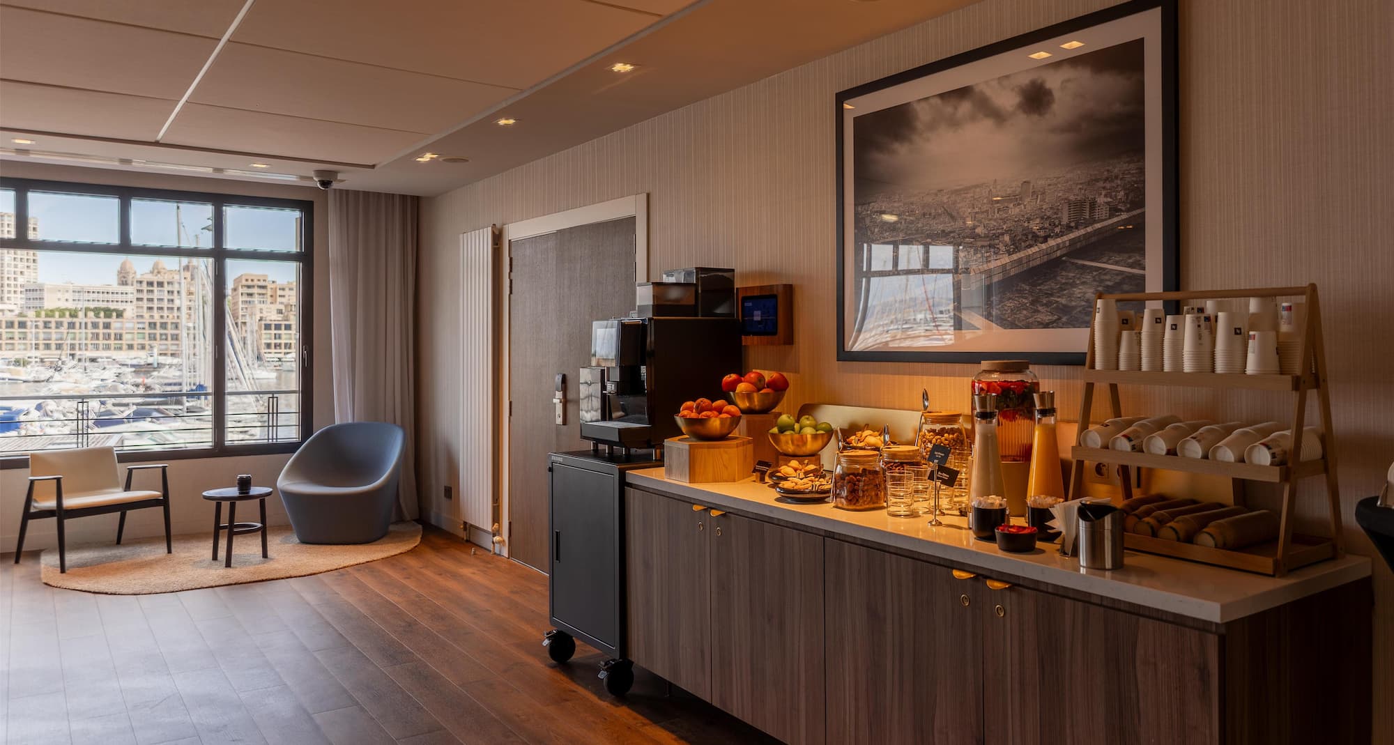 Radisson Blu Hotel, Marseille Vieux Port - Breakout service area