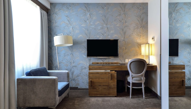 Belgrade Art Hotel, a member of Radisson Individuals - Standard Room & Superior Room