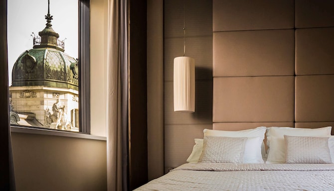 Belgrade Art Hotel, membro Radisson Individuals - Quarto Premium - Vista da cidade histórica