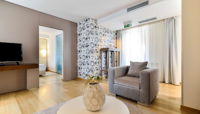 Belgrade Art Hotel, a member of Radisson Individuals - Presidential Suite
