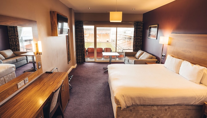 Blackpool FC Stadium Hotel, a member of Radisson Individuals - Superior Room with pitch view