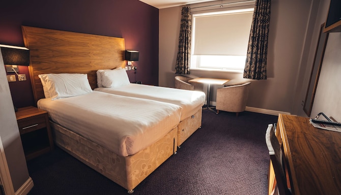 Blackpool FC Stadium Hotel, a member of Radisson Individuals - Standard Room with town view