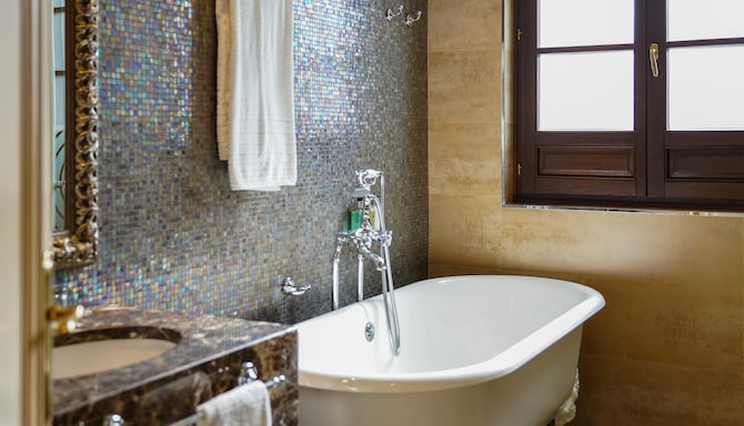 Blau Gran Hotel Las Caldas, a member of Radisson Individuals - Superior Classic Room