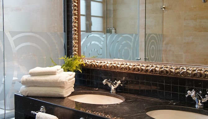 Blau Gran Hotel Las Caldas, a member of Radisson Individuals - Superior Classic Room