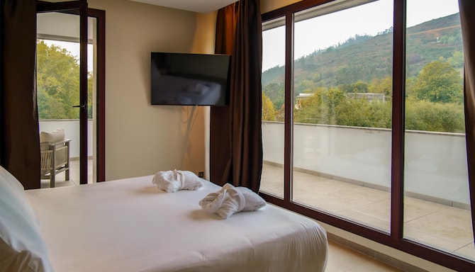 Blau Hotel Las Caldas, a member of Radisson Individuals - Premium Suite - Terrace