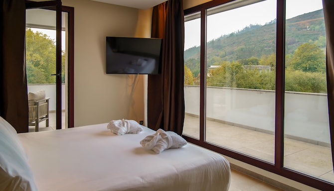 Blau Hotel Las Caldas, a member of Radisson Individuals - Premium Suite - Terrace