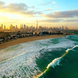 Dubai beach skyline - 3 GREAT REASONS TO BOOK A STYLISH BEACH ESCAPE AT DUBAI'S NEWEST RESORT