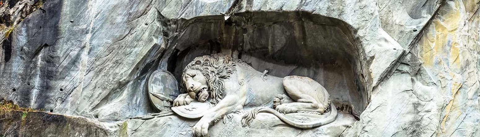 Blog images - Lion statue - Top Family Activities in Lucerne