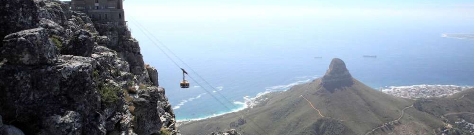 Cape Town Cableway - Day trip to Table Mountain in Cape Town