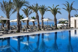 Blog images - Radisson Blu Resort Thalasso Hammamet Swimming pool - 5 ways to spend a family holiday in Hammamet, Tunisia