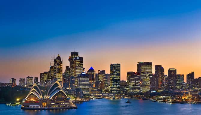 Blog images - 2023 - The four best places for vacation in October Sydney Opera House Night View