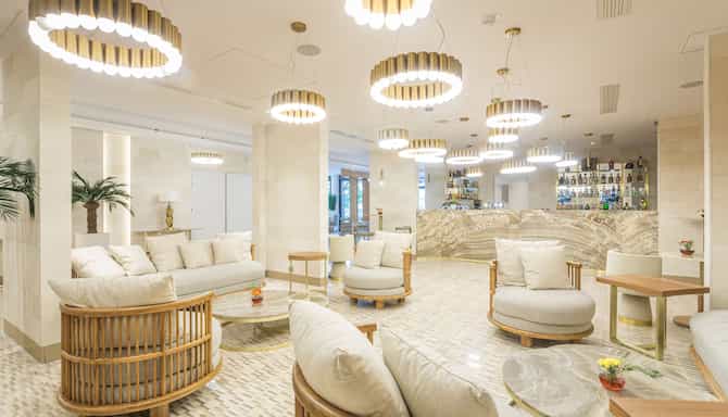 Blog images - 2023 - How to get to Saint Denis Reunion