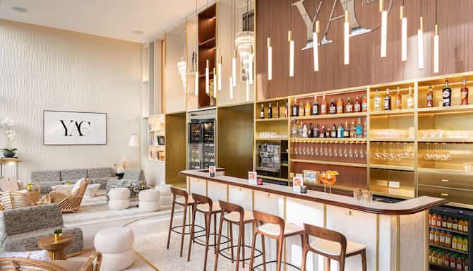 Blog images - 2024 - Off the beaten track in Paris Discover new attractions and experiences Bar Lounge