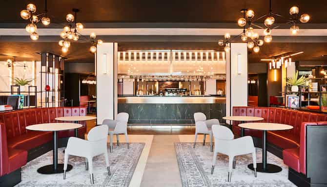 Blog images - 2024 - reasons to host your next event at London Heathrow Meetings Bar