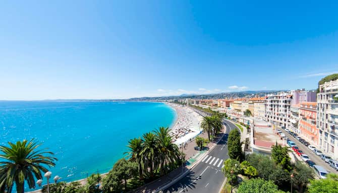 Blog images - 2024 - The best day Nice itinerary Promenade des Anglais