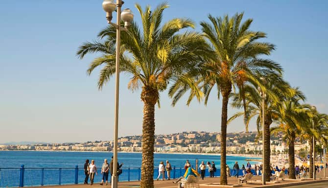 Blog images - 2024 - The best day Nice itinerary view of Promenade