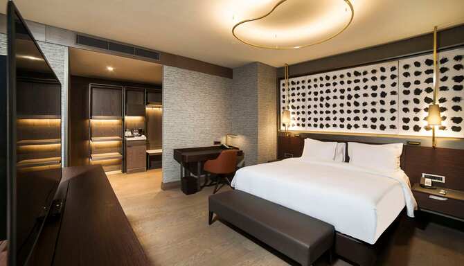 Blog images - 2024 - Discover Istanbul through the Lens of Simone and Vernon Destination PRM