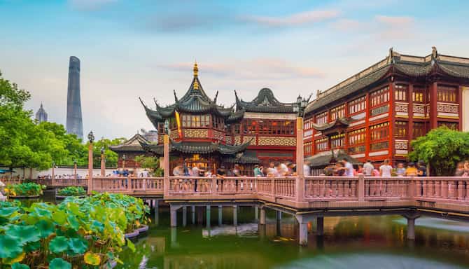 Blog images - 2024 - Discover Shanghai Top Experiences for Your Visit Experiences Yuyuan Garden District