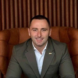 Blog images - 2024 - Redefining Success Ivica Lovrics Participation in RHGs Accelerate Program culture Related Blogs Prof