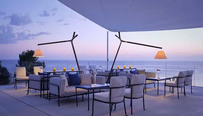 Blog images - 2024 - Escape to Pula Experience Coastal Beauty and Historical Splendor Destination HEADER