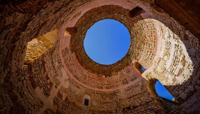 Blog images - 2024 - A little bit of history destination GettyImages