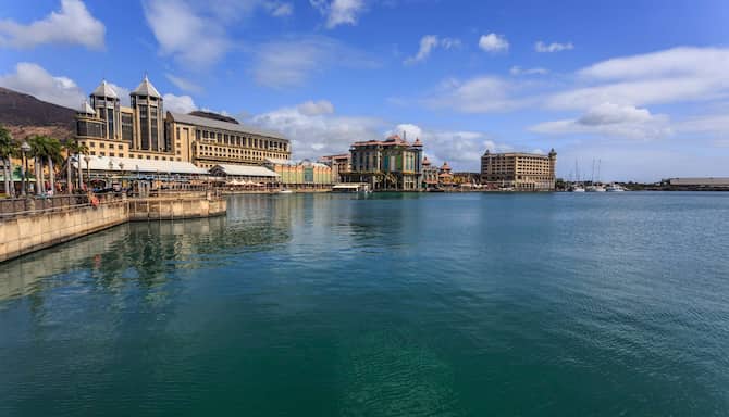 Blog images - 2024 - Mauritius Travel Guide with Radisson Hotels Destination GettyImages