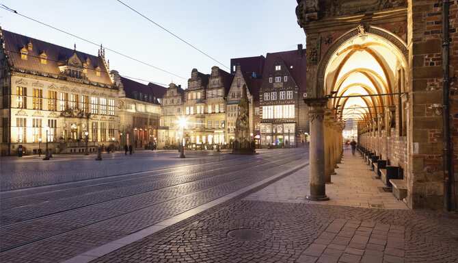 Blog images - 2025 VOL 2 - Guided Tours at Town Hall in Bremen