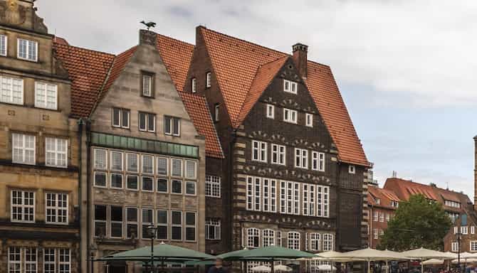 Blog images - 2025 VOL 2 - Nearby Attractions to Town Hall in Bremen