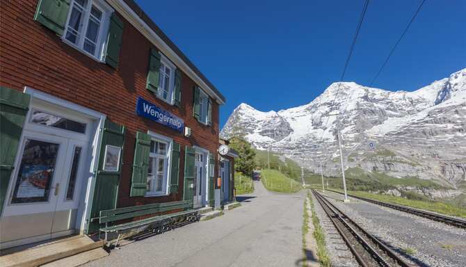 Blog images - 2025 VOL 2 - A journey on the Fl m Railway