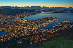 Blog images - 2025 VOL 2 - Discover the vibrant nightlife in Bergen