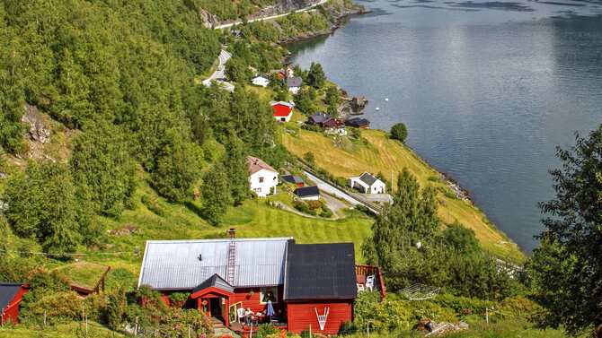 Blog images - 2025 VOL 2 - Explore N r yfjord