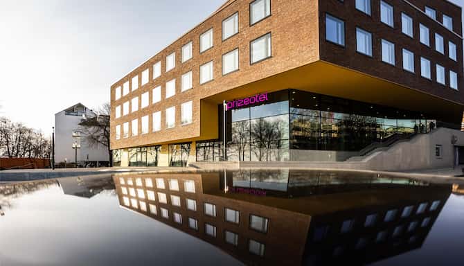 Blog images - 2025 VOL 2 - prize by Radisson Bon City exterior