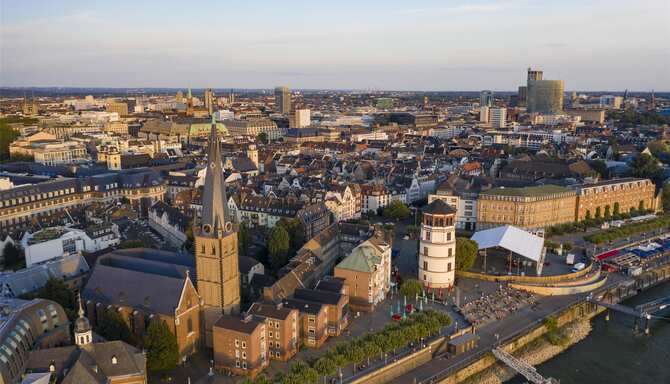 Blog images - 2025 VOL 2 - Exploring Old Town D sseldorf