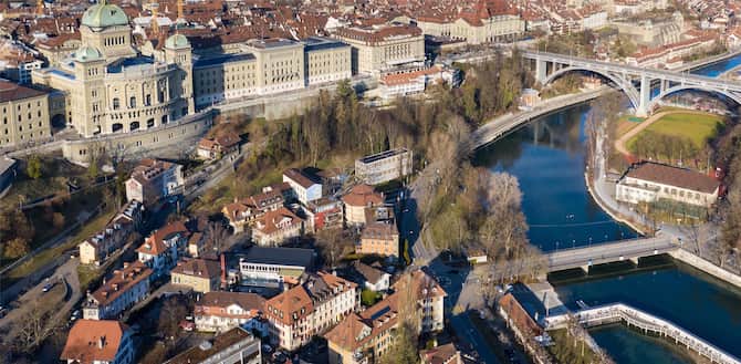 Blog images - 2025 VOL 2 - Dining in Bern