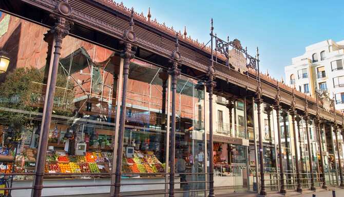 Blog images - 2025 - Things to do in Madrid A Delightful Journey Destination Mercado de San Miguel Madrid Spain