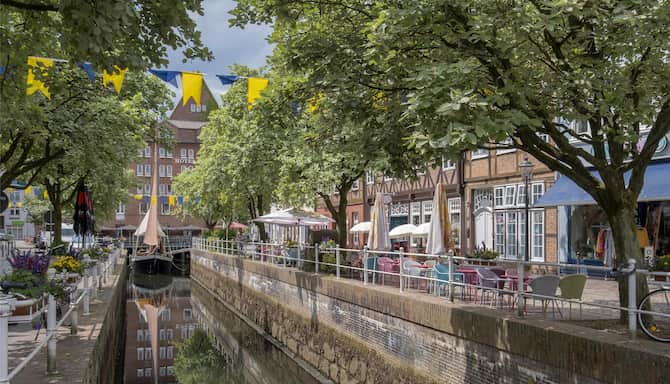 Blog images - 2025 - Fleth inner city watercourse formerly the city s inner harbour Hanseatic city of Buxtehude Lower Sax