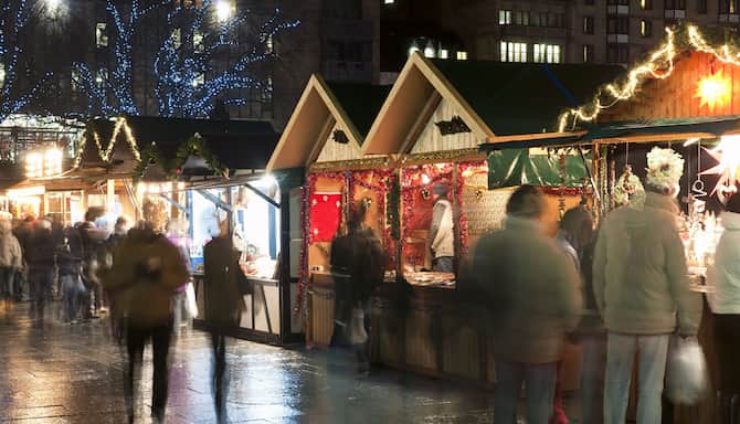 Blog images - 2025 - Christmas Market in Edinburgh Scotland