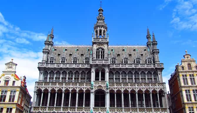 Blog images - 2025 - neo gothic facade of the Maison du Roi