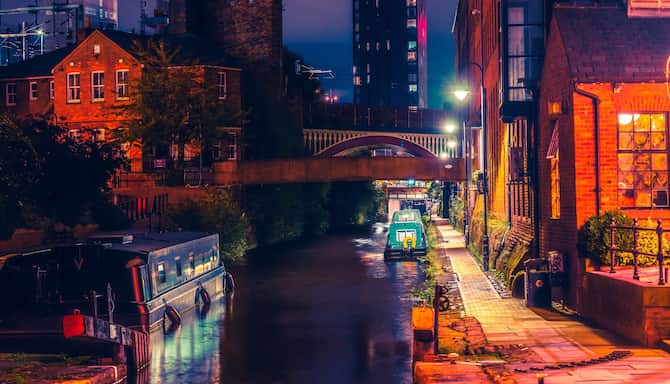 Blog images - 2025 - Red Historic Bridge running over the Castlefield canal in Manchester